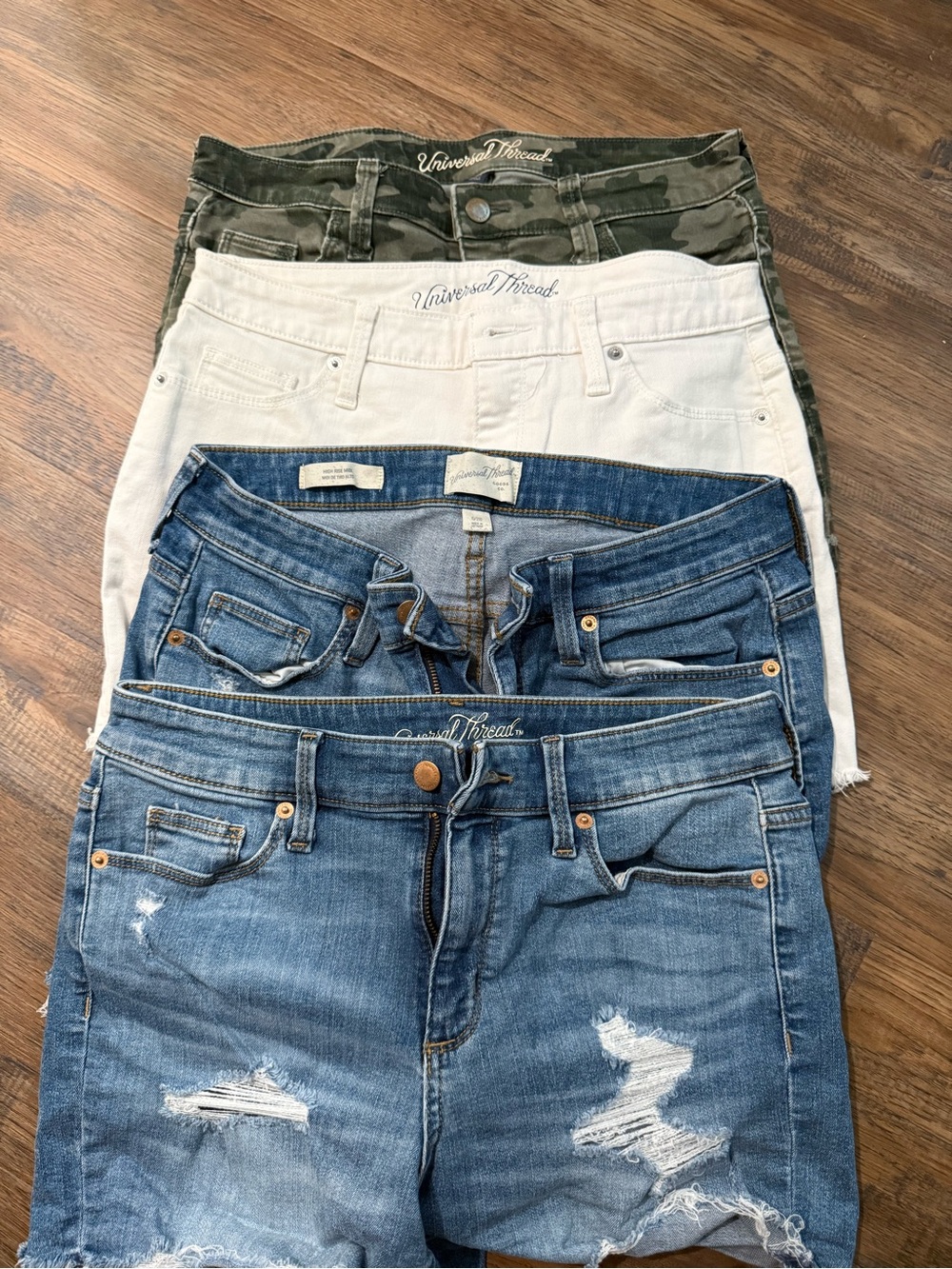 Universal Thread 4 pairs of Jean Shorts
